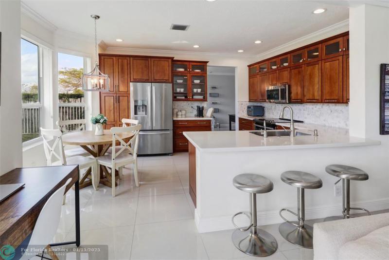  Single Family Homes Photo 11: 3043 Woodlands Drive  Margate,  FL 33063