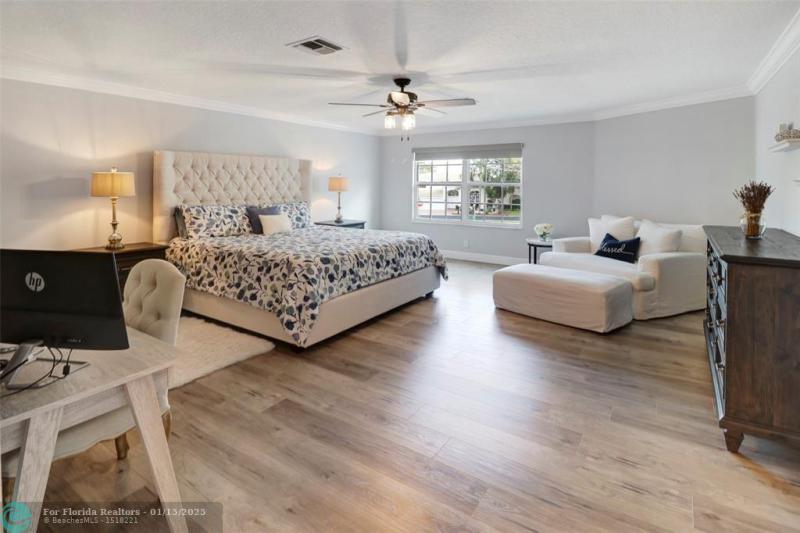  Single Family Homes Photo 14: 3043 Woodlands Drive  Margate,  FL 33063