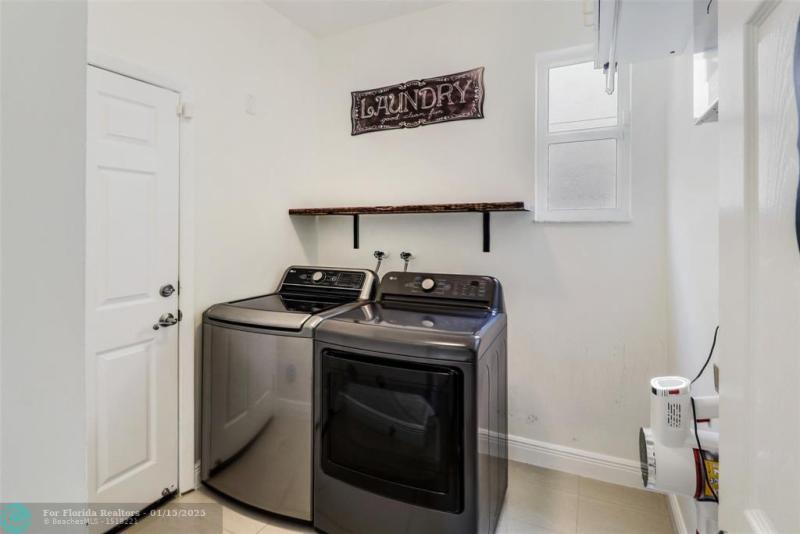  Single Family Homes Photo 23: 3043 Woodlands Drive  Margate,  FL 33063