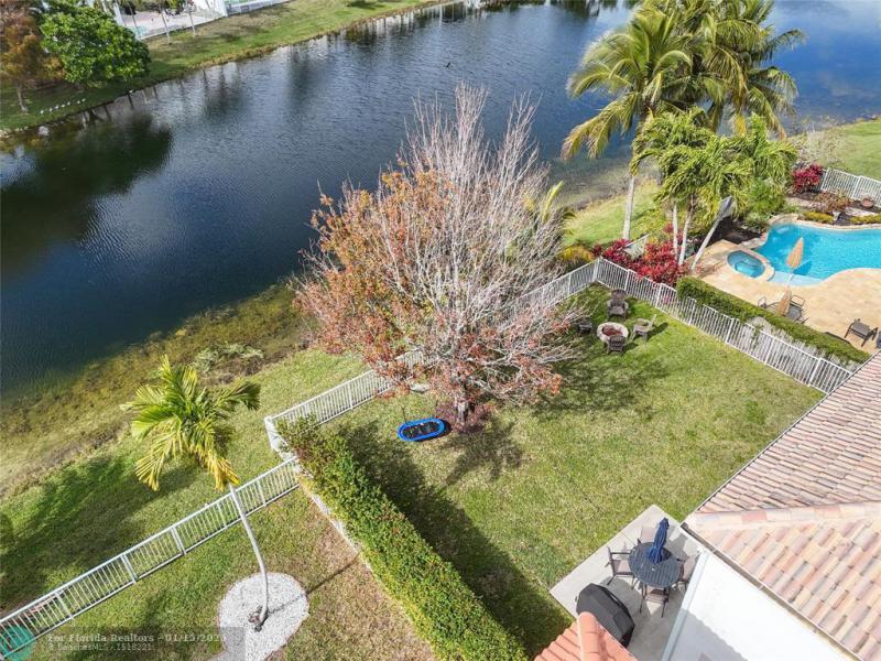  Single Family Homes Photo 28: 3043 Woodlands Drive  Margate,  FL 33063