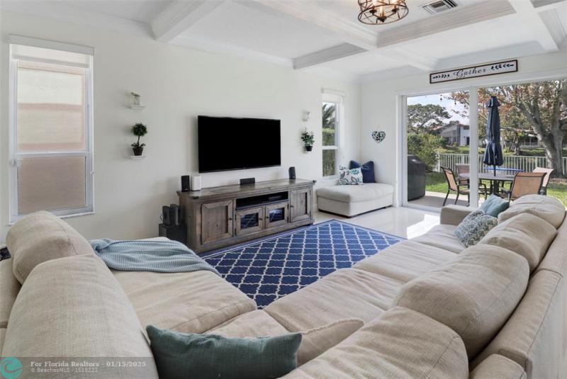  Single Family Homes Photo 7: 3043 Woodlands Drive  Margate,  FL 33063