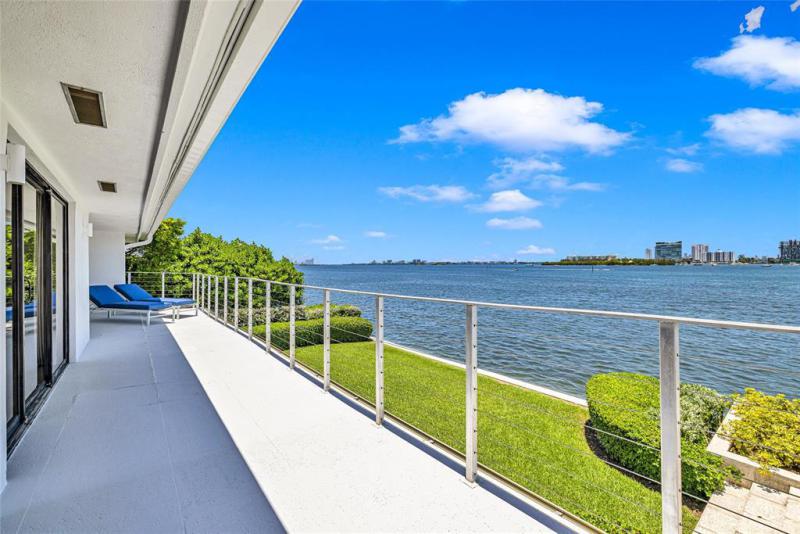  Single Family Homes Photo 39: 1290 NE 83rd St  Miami,  FL 33138