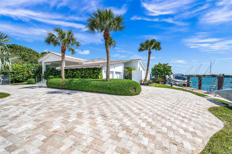  Single Family Homes Photo 62: 1290 NE 83rd St  Miami,  FL 33138