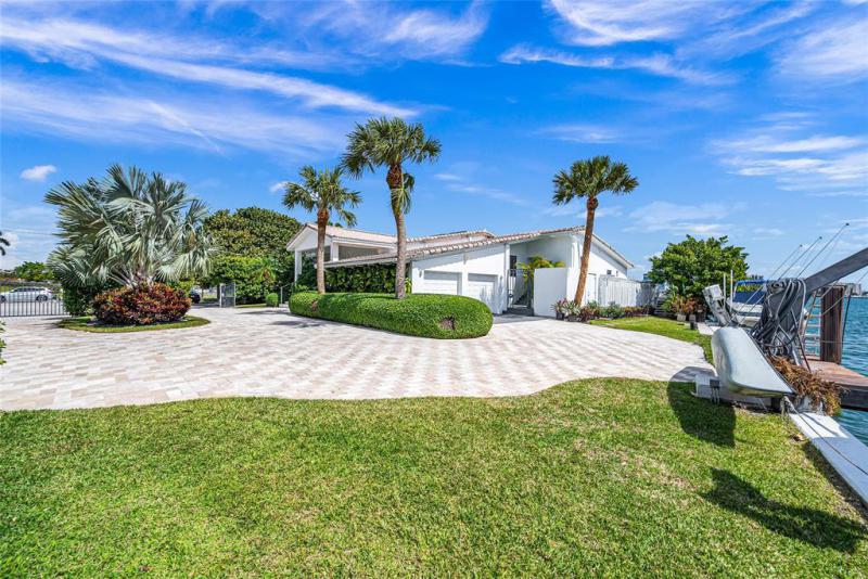  Single Family Homes Photo 63: 1290 NE 83rd St  Miami,  FL 33138