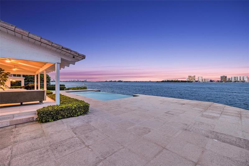  Single Family Homes Photo 72: 1290 NE 83rd St  Miami,  FL 33138