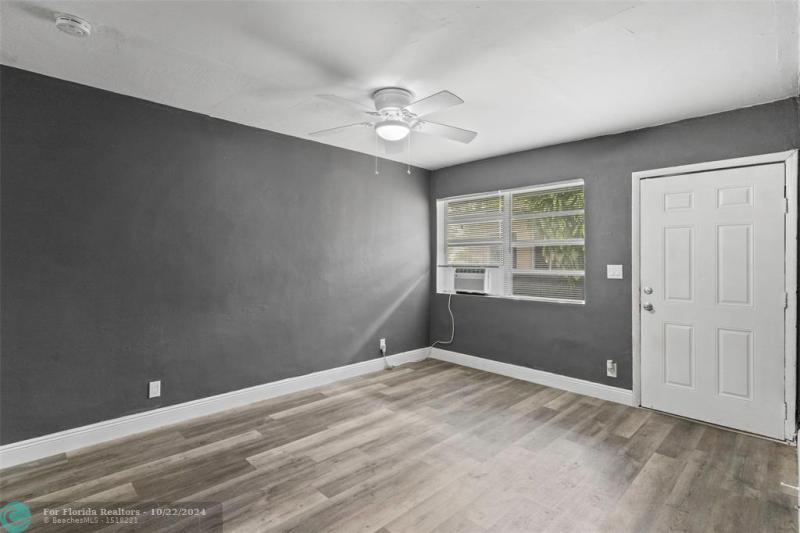 Duplex, Triplex and Fourplex Images