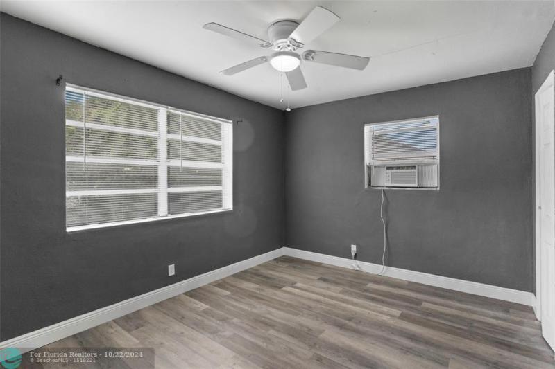 Duplex, Triplex and Fourplex Images