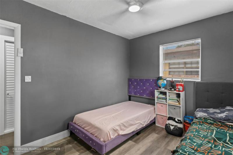 Duplex, Triplex and Fourplex Images