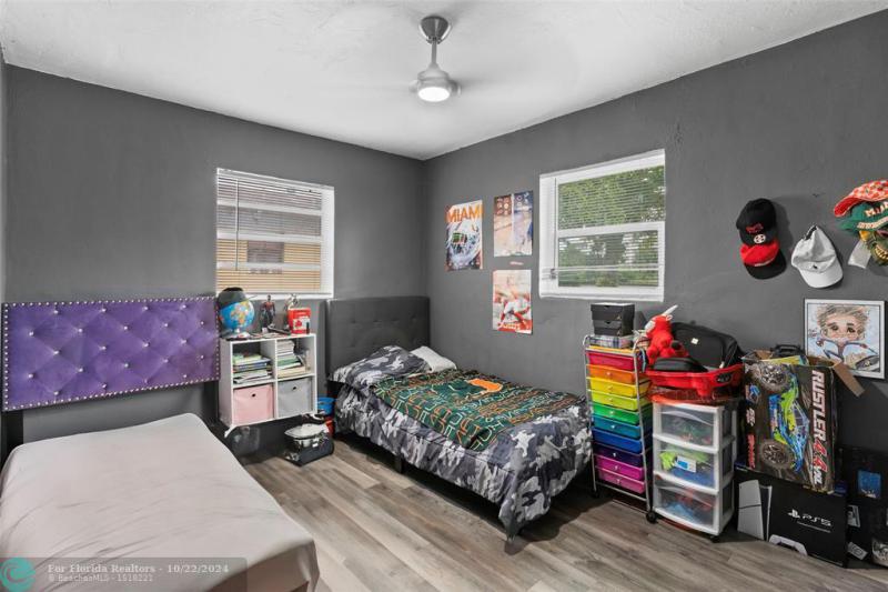 Duplex, Triplex and Fourplex Images