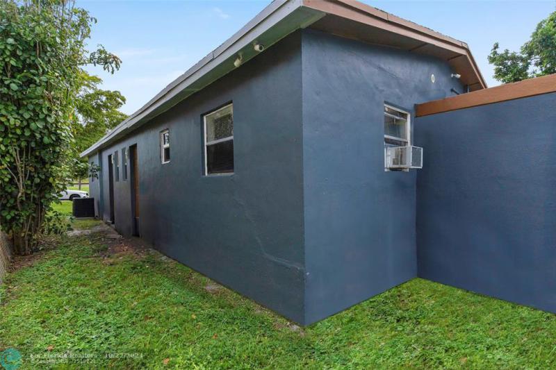 Duplex, Triplex and Fourplex Images