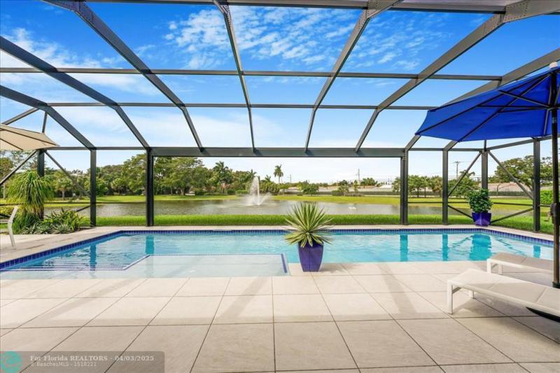  Single Family Homes Photo 11: 4669 Pinehurst Trl  Oakland Park,  FL 33309