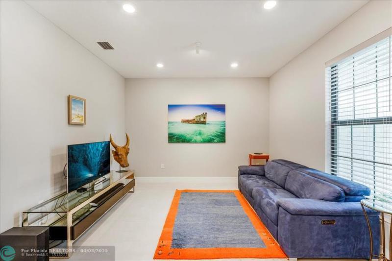  Single Family Homes Photo 21: 4669 Pinehurst Trl  Oakland Park,  FL 33309