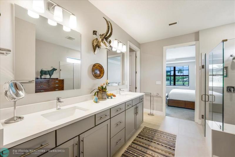  Single Family Homes Photo 26: 4669 Pinehurst Trl  Oakland Park,  FL 33309