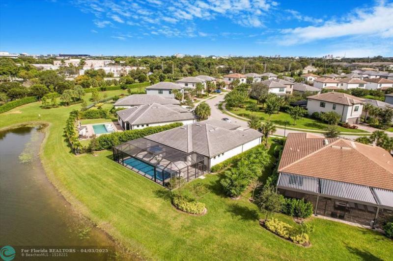  Single Family Homes Photo 42: 4669 Pinehurst Trl  Oakland Park,  FL 33309