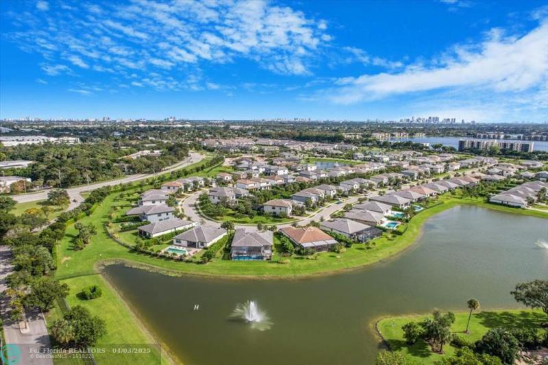  Single Family Homes Photo 44: 4669 Pinehurst Trl  Oakland Park,  FL 33309
