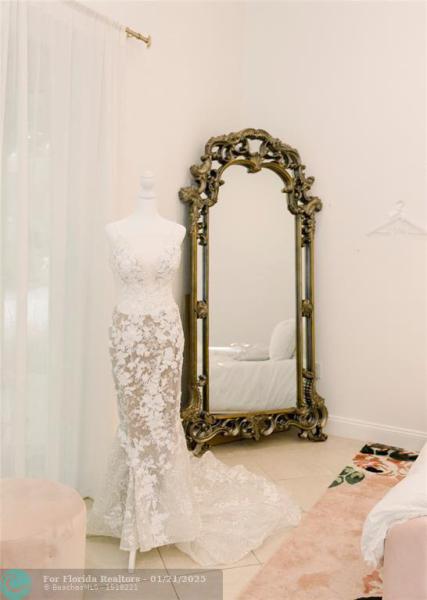  Single Family Homes Photo 15: 23550 SW 187th Ave  Homestead,  FL 33031