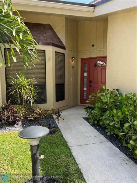  Condo & Townhome Photos