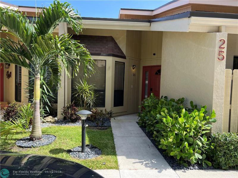  Condo & Townhome Photos