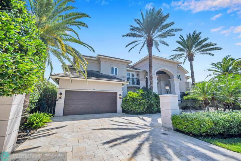  Single Family Homes Photo 12: 38 Isla Bahia Dr  Fort Lauderdale,  FL 33316