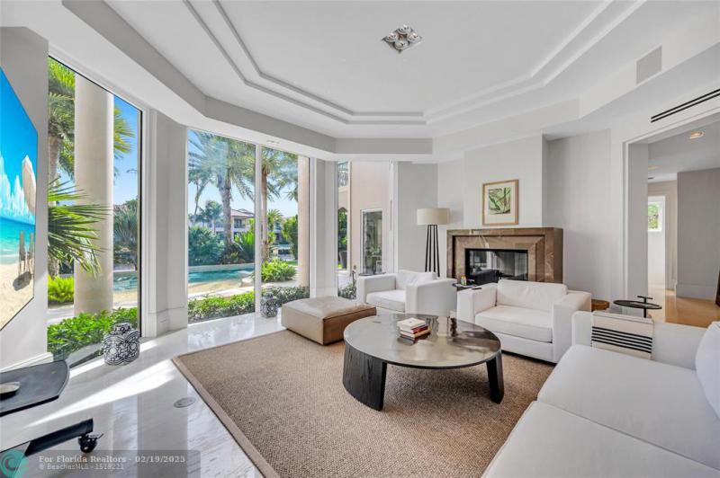  Single Family Homes Photo 19: 38 Isla Bahia Dr  Fort Lauderdale,  FL 33316