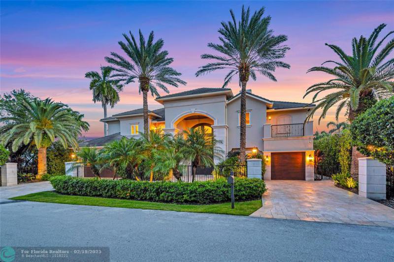  Single Family Homes Photo 2: 38 Isla Bahia Dr  Fort Lauderdale,  FL 33316