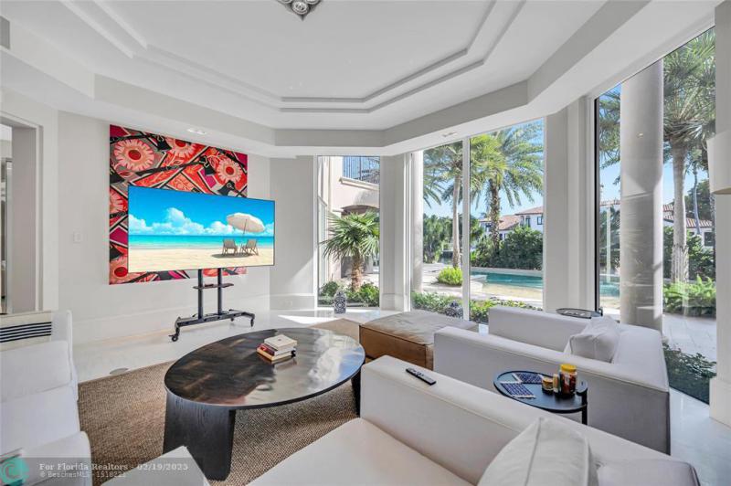  Single Family Homes Photo 20: 38 Isla Bahia Dr  Fort Lauderdale,  FL 33316