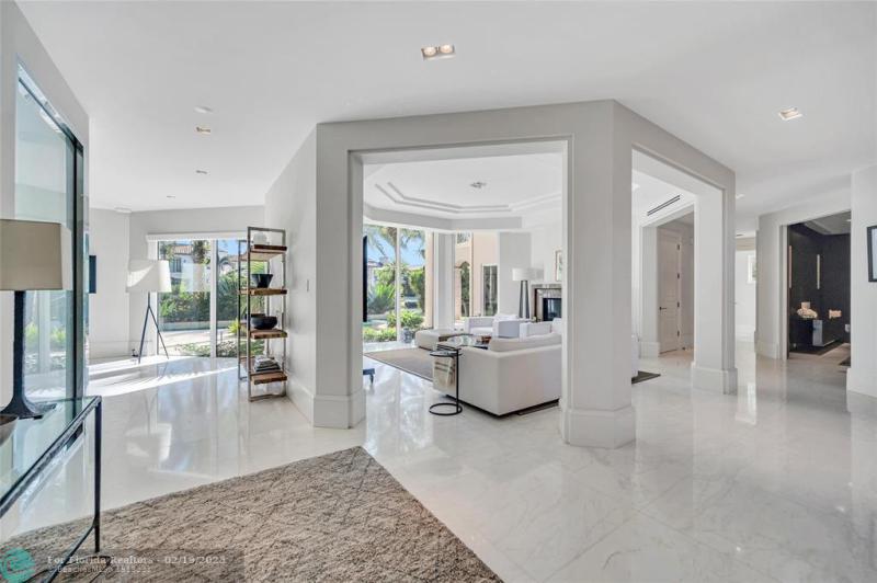  Single Family Homes Photo 21: 38 Isla Bahia Dr  Fort Lauderdale,  FL 33316