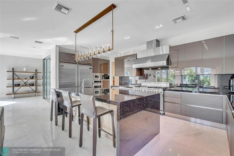  Single Family Homes Photo 25: 38 Isla Bahia Dr  Fort Lauderdale,  FL 33316