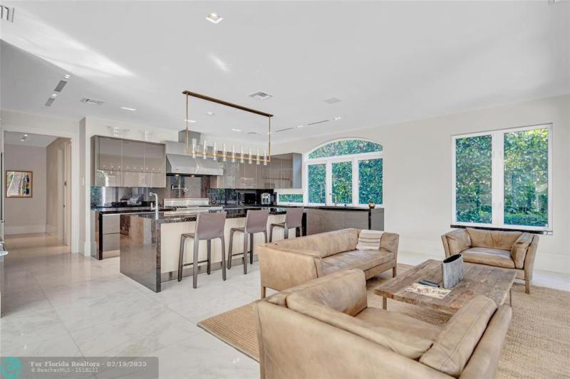  Single Family Homes Photo 27: 38 Isla Bahia Dr  Fort Lauderdale,  FL 33316