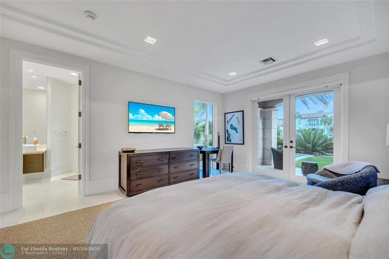  Single Family Homes Photo 38: 38 Isla Bahia Dr  Fort Lauderdale,  FL 33316