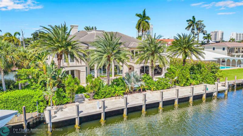  Single Family Homes Photo 5: 38 Isla Bahia Dr  Fort Lauderdale,  FL 33316