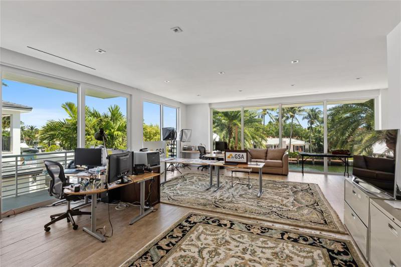  Single Family Homes Photo 23: 500 Isle Of Capri Dr  Fort Lauderdale,  FL 33301