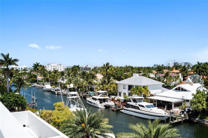  Single Family Homes Photo 37: 500 Isle Of Capri Dr  Fort Lauderdale,  FL 33301