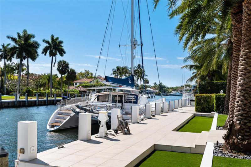  Single Family Homes Photo 47: 500 Isle Of Capri Dr  Fort Lauderdale,  FL 33301