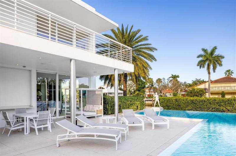  Single Family Homes Photo 52: 500 Isle Of Capri Dr  Fort Lauderdale,  FL 33301
