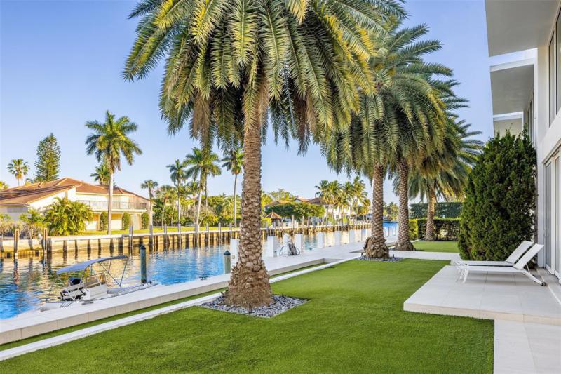  Single Family Homes Photo 55: 500 Isle Of Capri Dr  Fort Lauderdale,  FL 33301