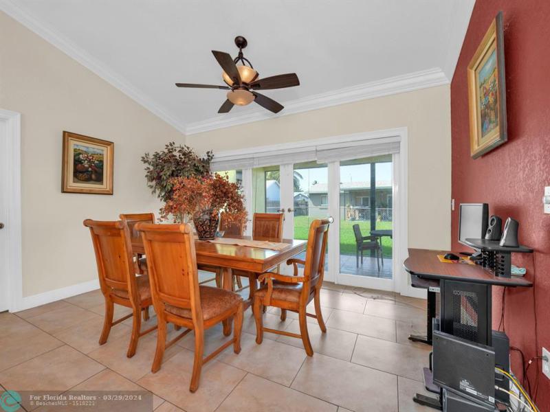  Single Family Homes Photo 20: 11731 NW 40th Pl  Sunrise,  FL 33323