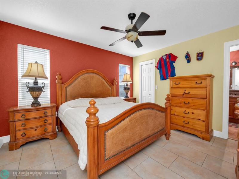  Single Family Homes Photo 21: 11731 NW 40th Pl  Sunrise,  FL 33323