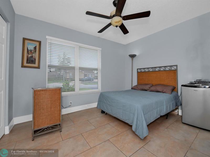  Single Family Homes Photo 27: 11731 NW 40th Pl  Sunrise,  FL 33323