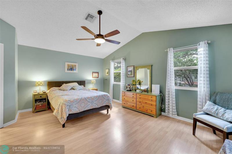  Single Family Homes Photo 20: 9833 NW 5th Ct  Plantation,  FL 33324