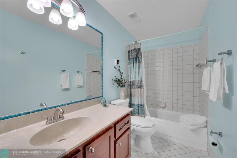  Single Family Homes Photo 27: 9833 NW 5th Ct  Plantation,  FL 33324