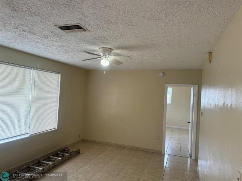 Duplex, Triplex and Fourplex Images