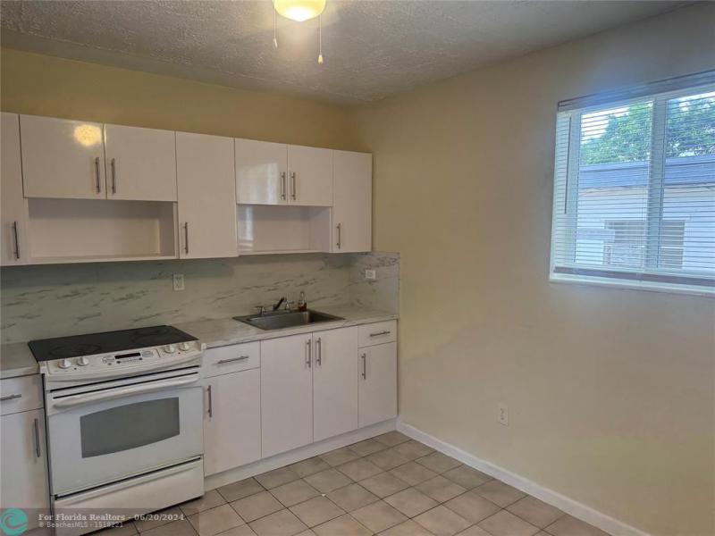 Duplex, Triplex and Fourplex Images