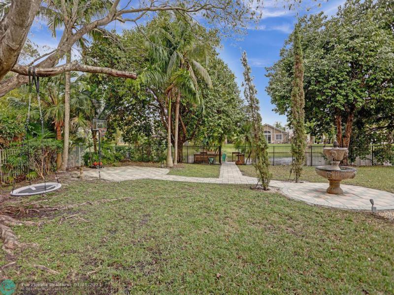  Single Family Homes Photo 5: 11809 NW 11 Ct  Coral Springs,  FL 33071
