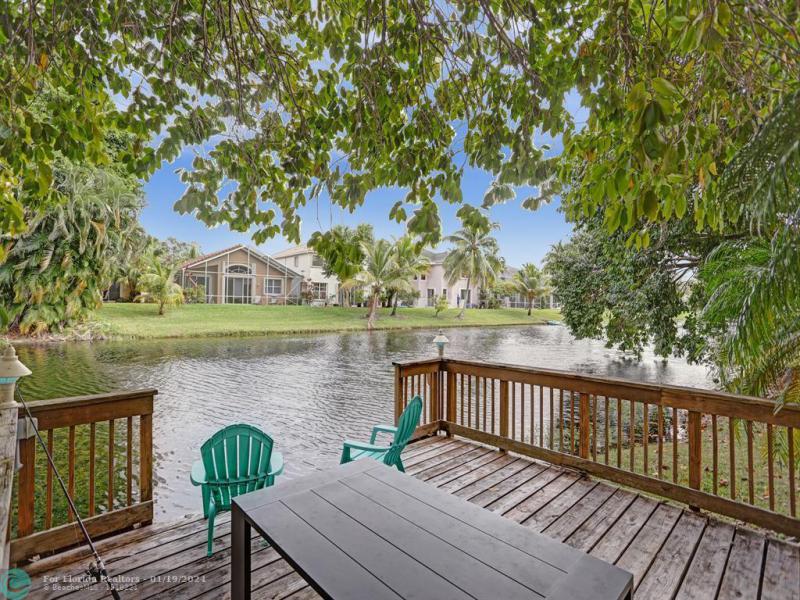  Single Family Homes Photo 9: 11809 NW 11 Ct  Coral Springs,  FL 33071