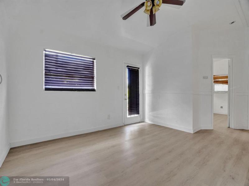  Single Family Homes Photo 5: 2808 NW 4th St  Pompano Beach,  FL 33069