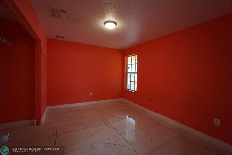  Single Family Homes Photo 16: 2035 NW 52nd St  Miami,  FL 33142