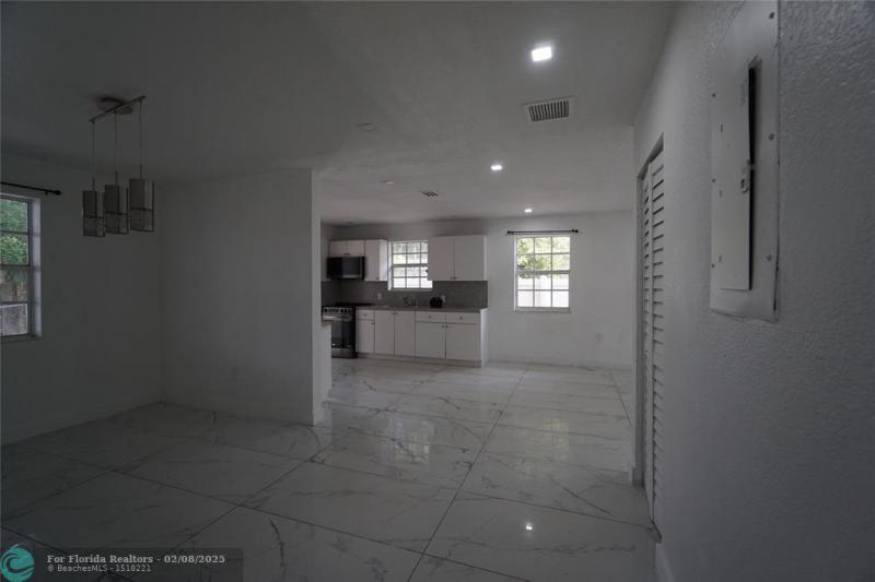  Single Family Homes Photo 22: 2035 NW 52nd St  Miami,  FL 33142