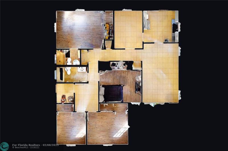  Single Family Homes Photo 4: 2035 NW 52nd St  Miami,  FL 33142