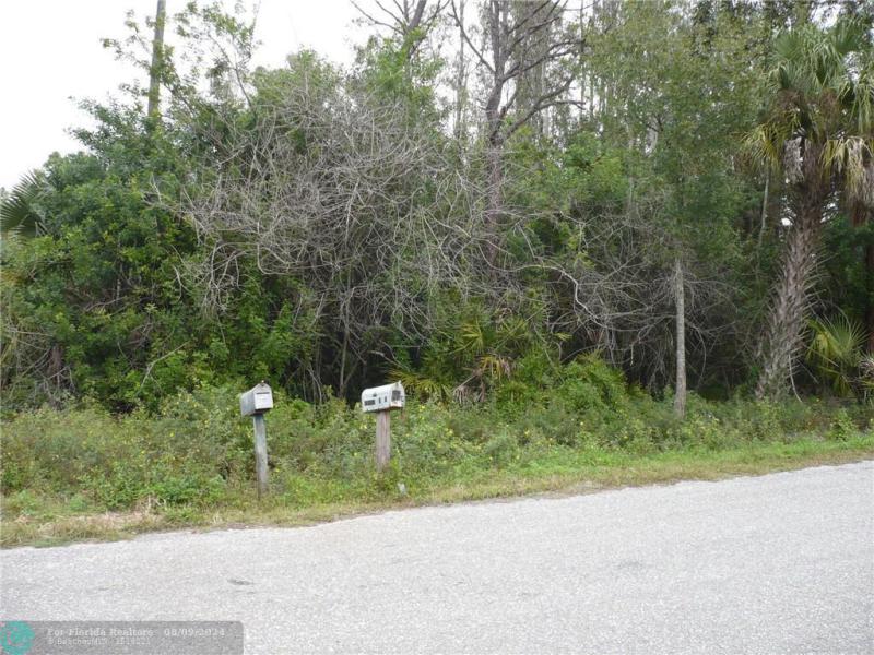  Commercial & Industrial Land Images 